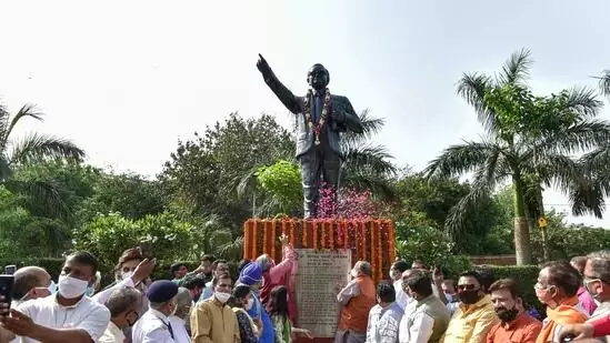 डॉ. आंबेडकर जयंतीचा उपक्रम, 14 तास अभ्यास, विकासाचा ध्यास