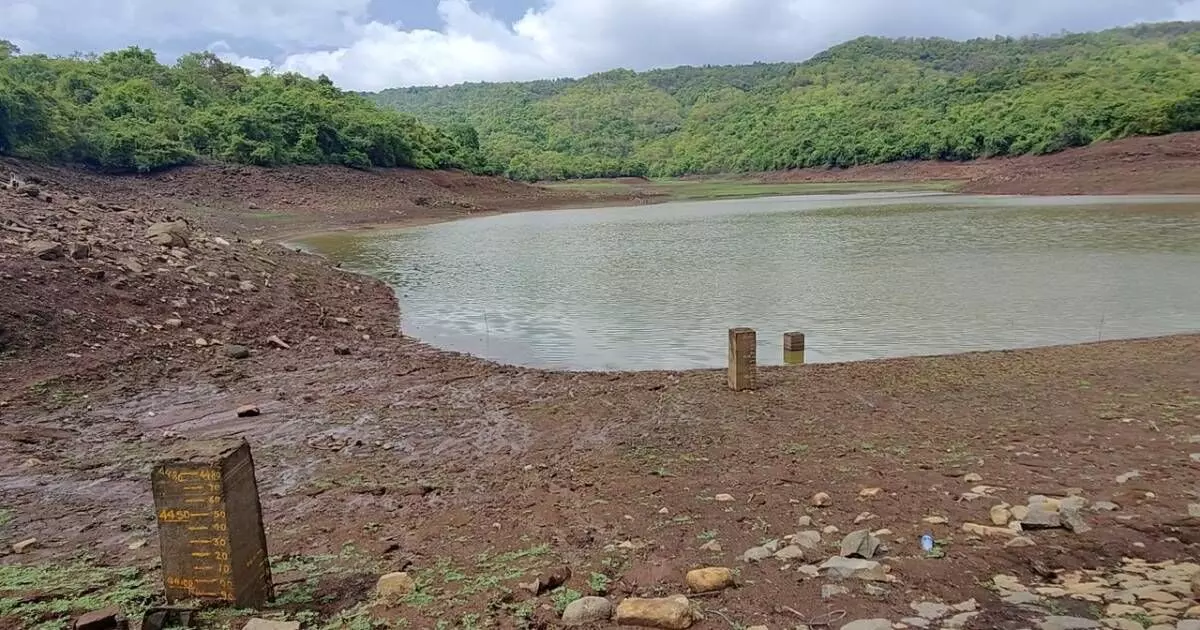 भर पावसाळ्यात 80 गावांवर ओढवले भीषण  पाणी टंचाईचे संकट