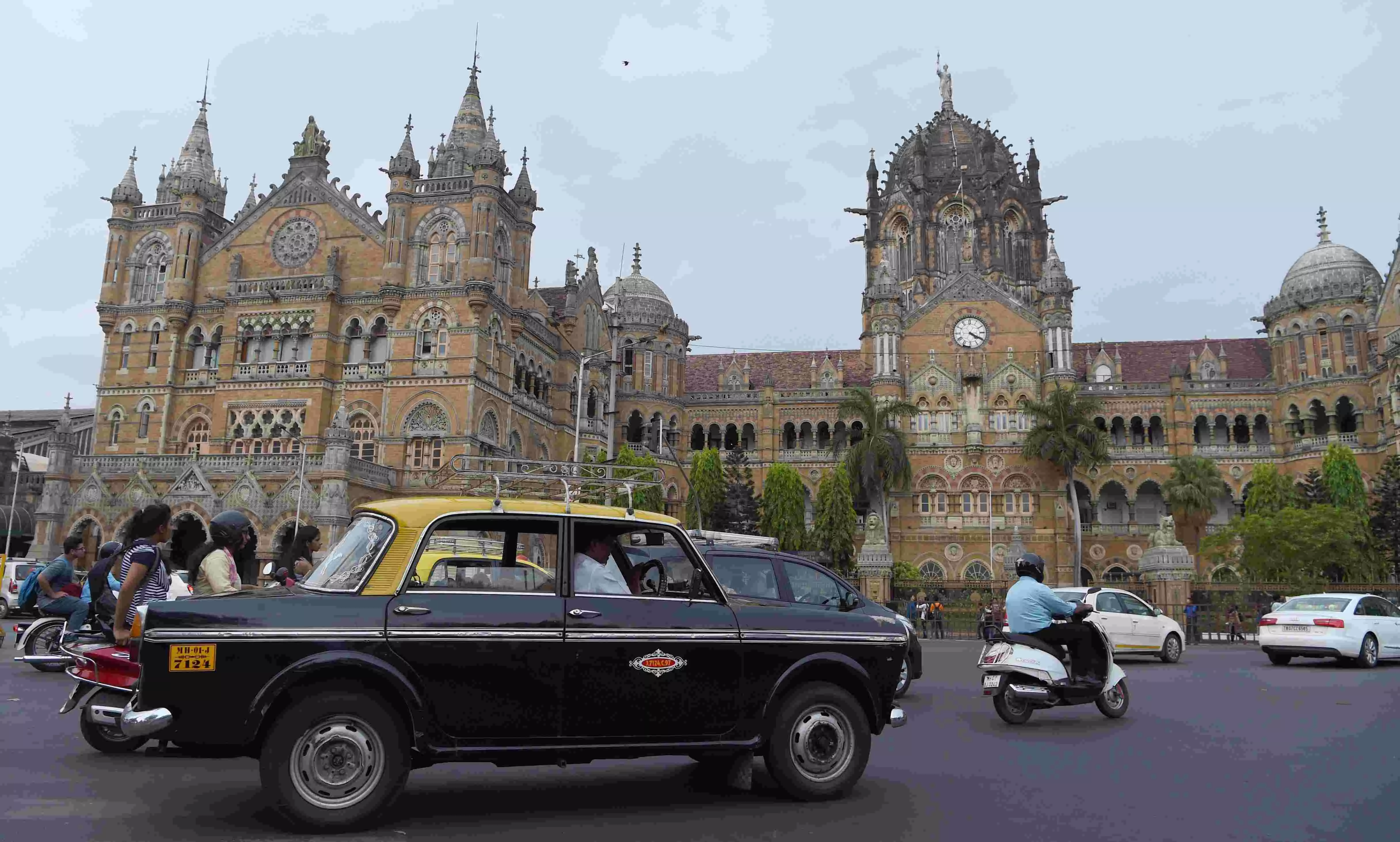 Mumbai Taxi | मुंबईतील प्रीमियर पद्मिनी टॅक्सी चा प्रवास संपला